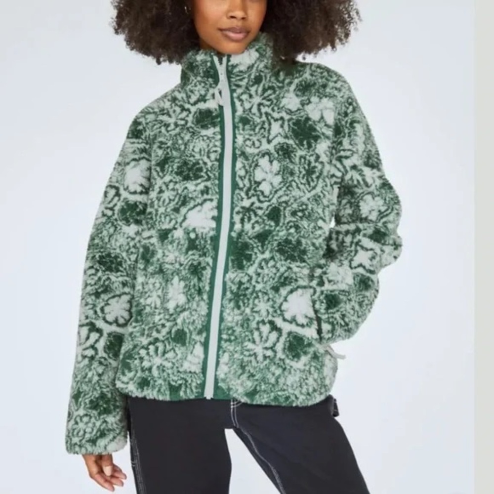 Aritzia TNA Junior Fleece Zip-up Sweater
